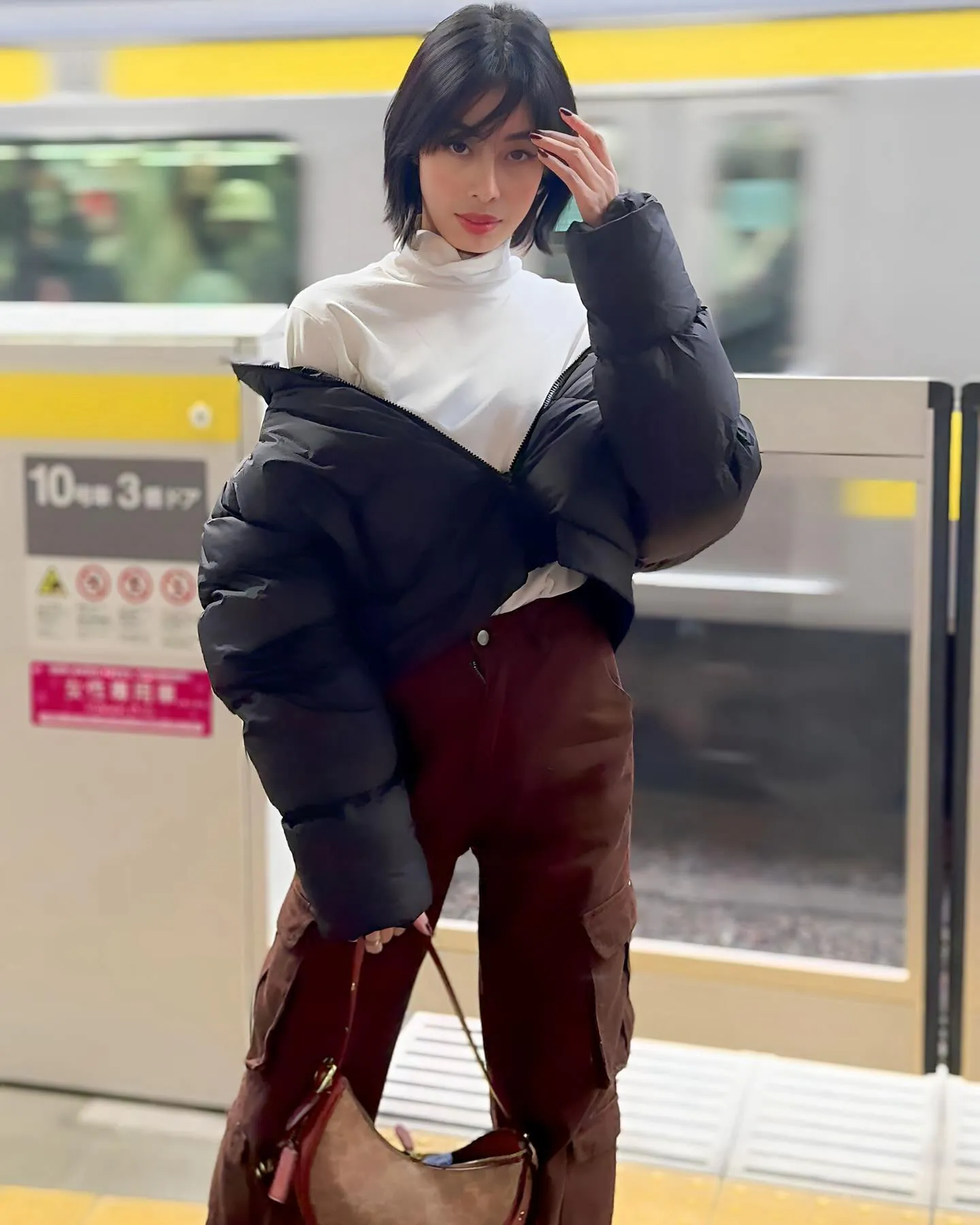 Essy Lee - essy-lee-sexy-6.webp